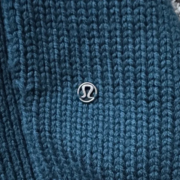 Lululemon Yin to You Chunky Knit Merino Wool Sweater - Deep Teal Alberta Lake - Picture 5 of 9
